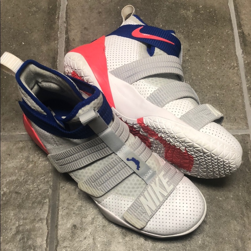 Nike Zoom King James size 11.5